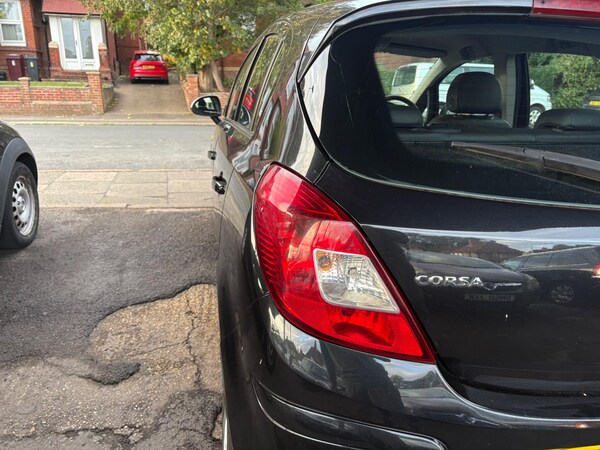 Used Vauxhall Corsa 2012 for sale - 76024652: Photo 32