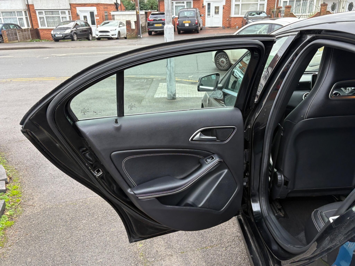 Used Mercedes-Benz A-Class 2014 for sale - 77029637: Photo 39