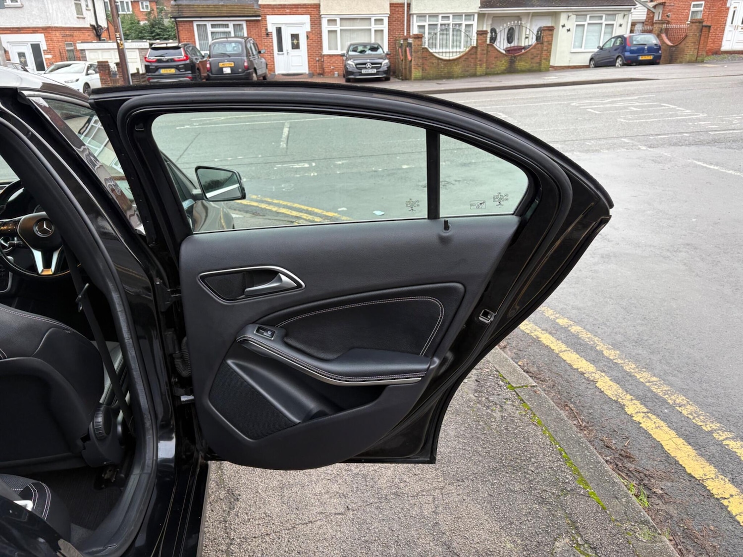 Used Mercedes-Benz A-Class 2014 for sale - 77029637: Photo 40