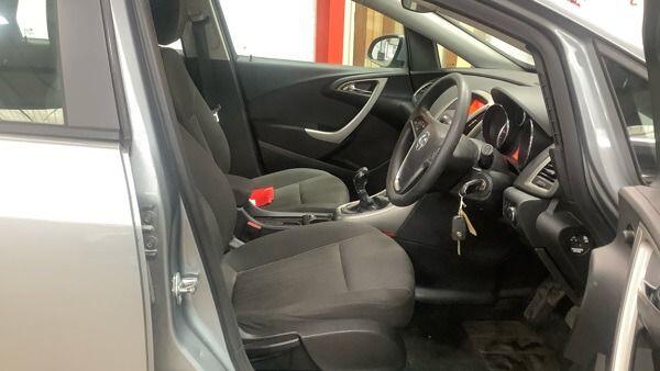 Used Vauxhall Astra 2011 for sale - 76620574: Photo 14