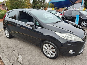 2009 (59) - 1.25 Zetec 5dr