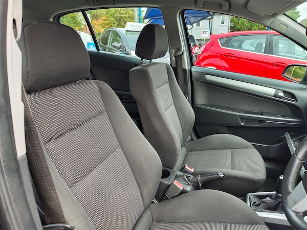 Used Vauxhall Astra 2009 for sale - 76200615: Photo 21