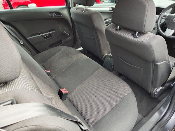 Used Vauxhall Astra 2009 for sale - 76200615: Photo 24