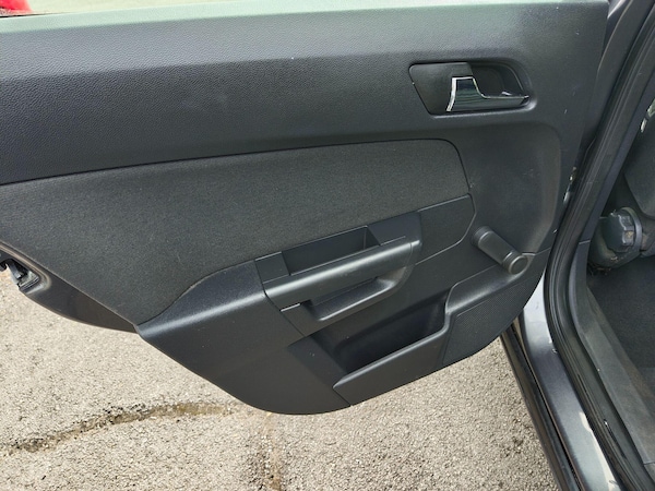 Used Vauxhall Astra 2009 for sale - 76200615: Photo 34
