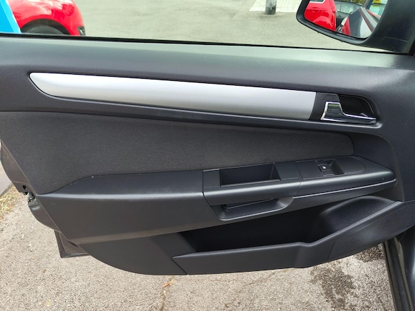 Used Vauxhall Astra 2009 for sale - 76200615: Photo 36