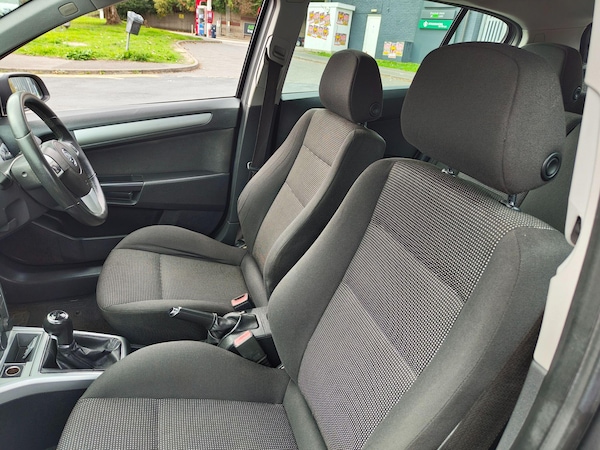 Used Vauxhall Astra 2009 for sale - 76200615: Photo 52
