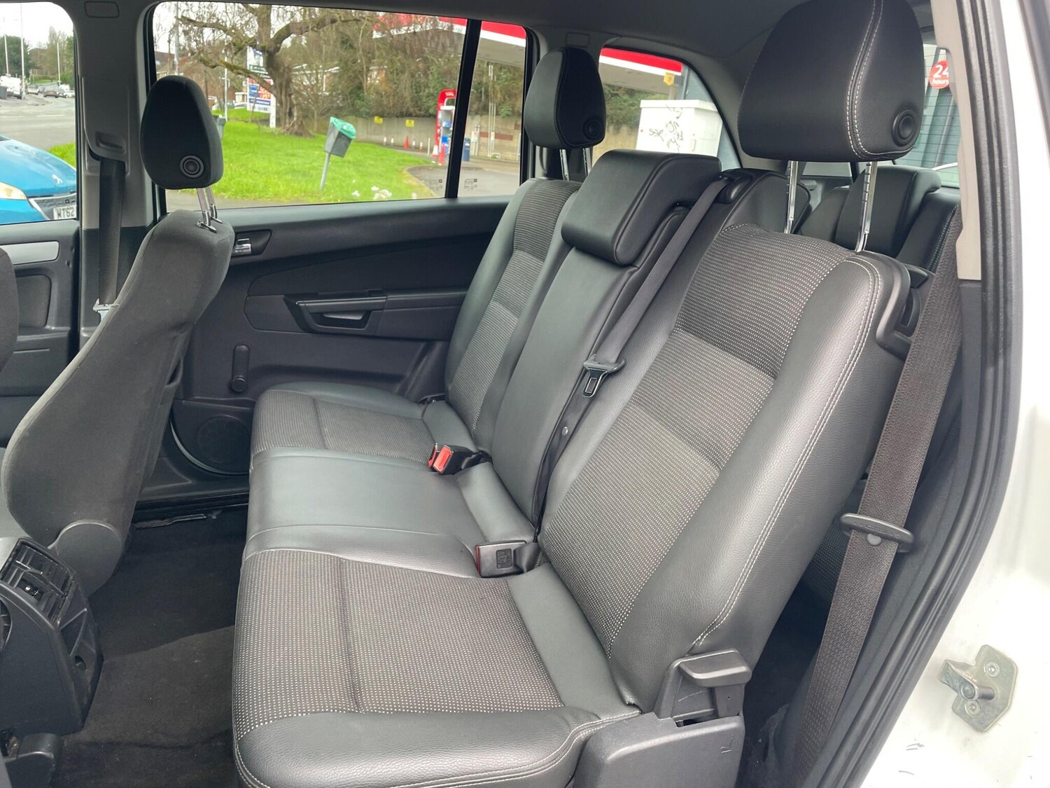 Used Vauxhall Zafira for sale - 77511455: Photo 26