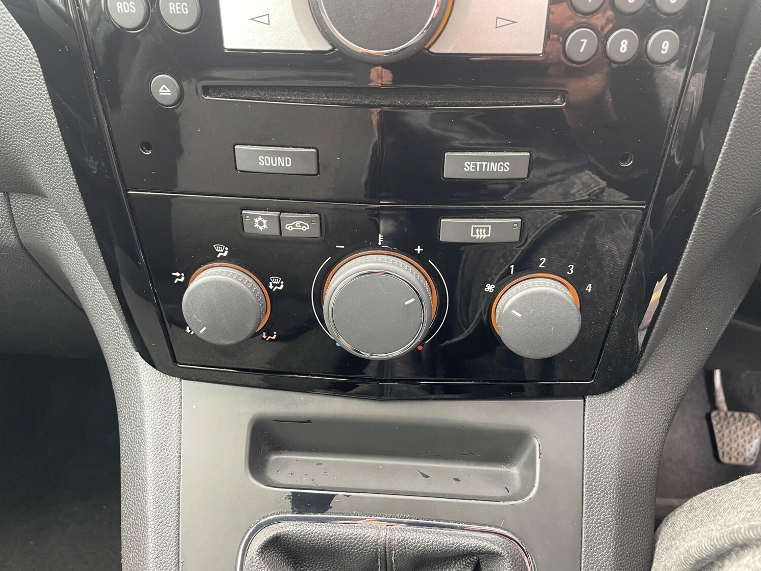 Used Vauxhall Zafira for sale - 77511455: Photo 34