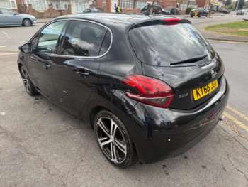 Used Peugeot 208 2017 for sale - 74409088: Photo