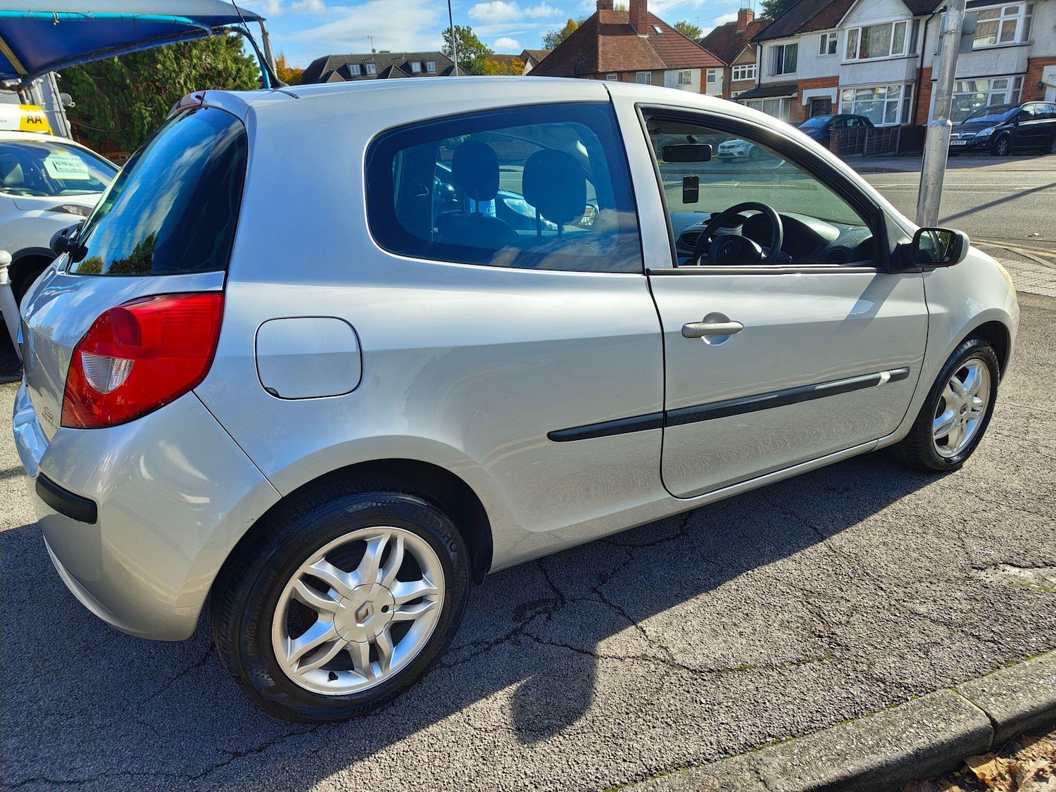 Used Renault Clio 2008 for sale - 76325988: Photo 15