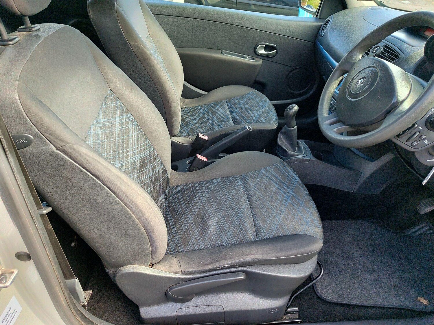Used Renault Clio 2008 for sale - 76325988: Photo 20