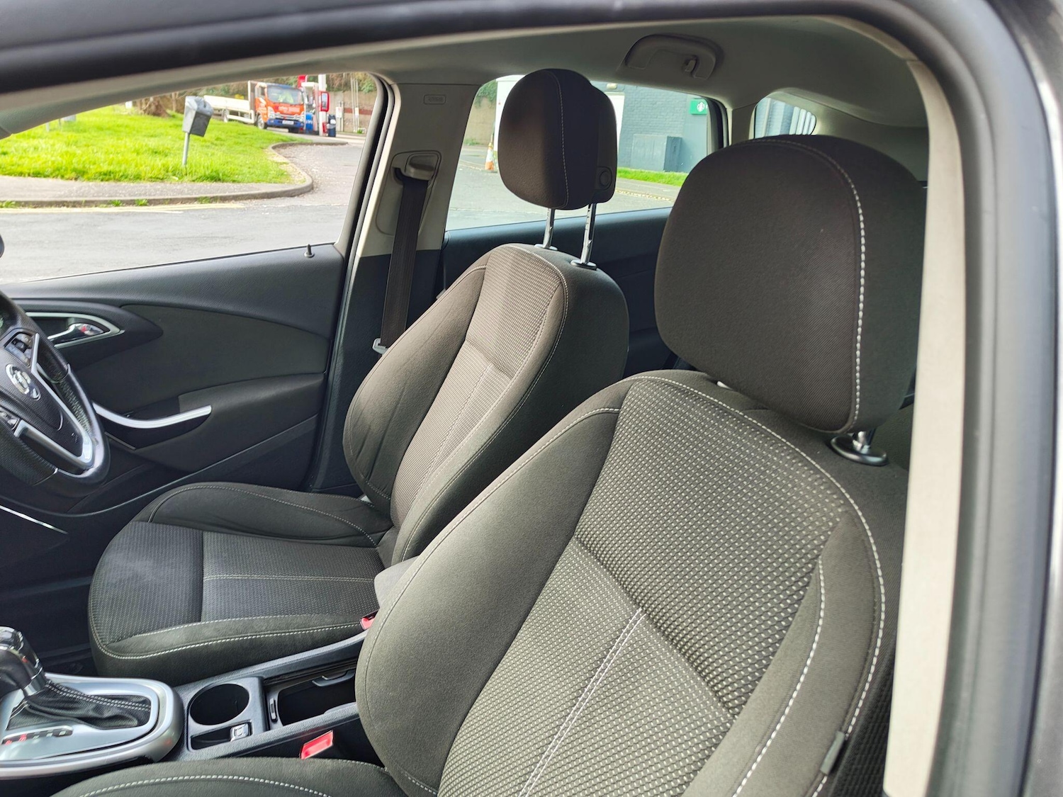 Used Vauxhall Astra for sale - 77738683: Photo 52