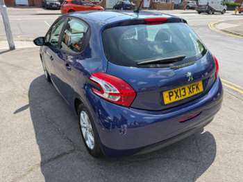 Used Peugeot 208 2013 for sale - 74921091: Photo
