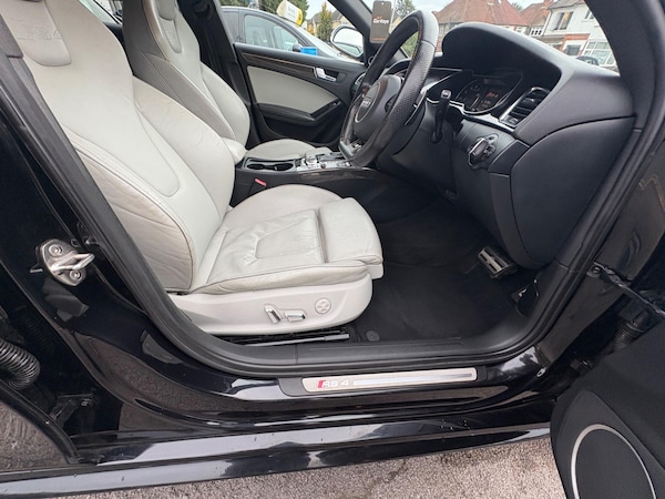 Used Audi RS4 Avant 2013 for sale - 76307475: Photo 33
