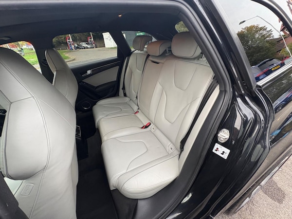 Used Audi RS4 Avant 2013 for sale - 76307475: Photo 37
