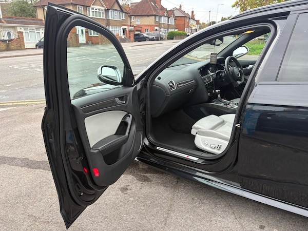 Used Audi RS4 Avant 2013 for sale - 76307475: Photo 51