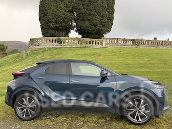 Used Toyota C-HR 2025 for sale - 78261889: Photo