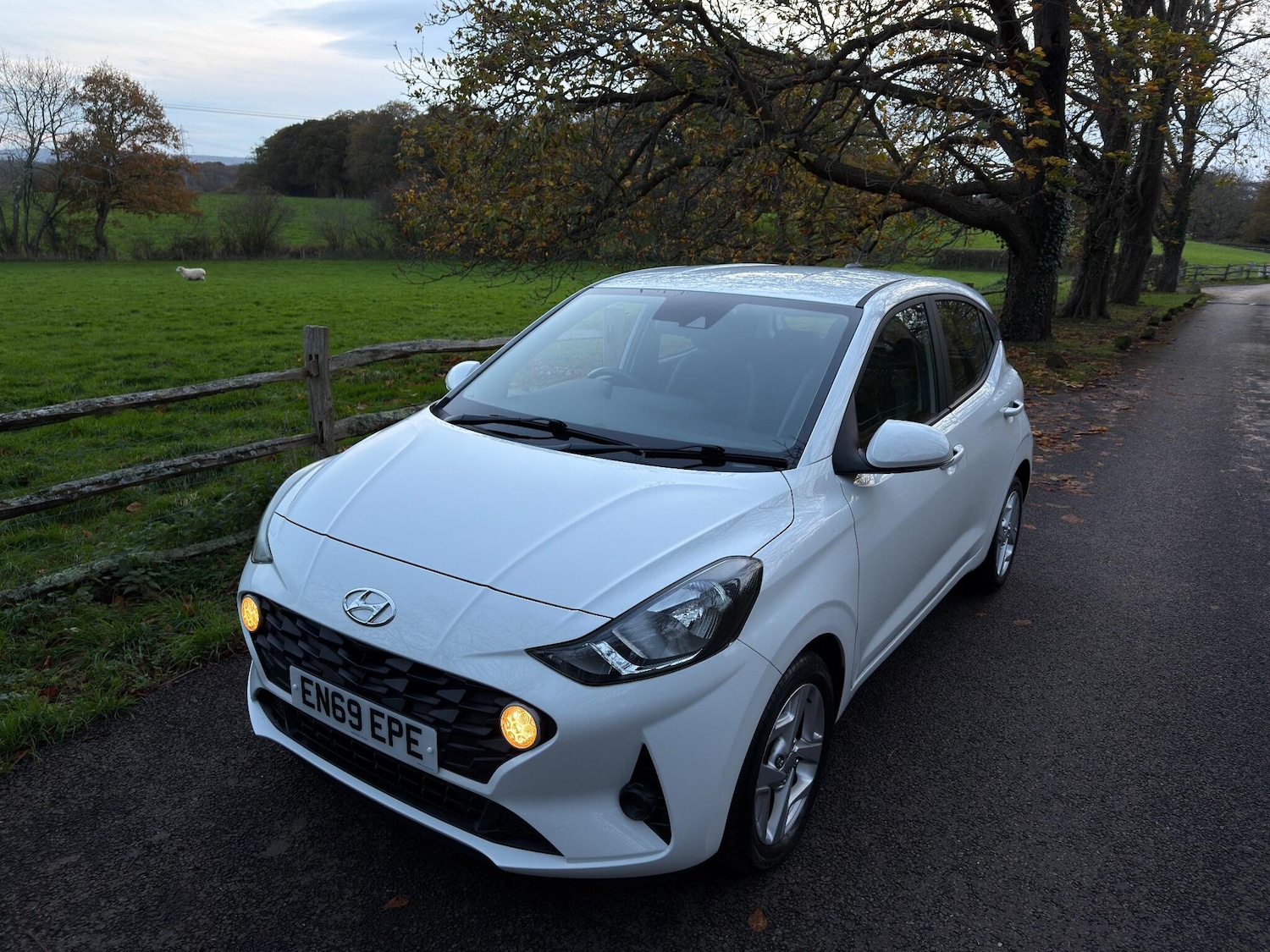 Used Hyundai i10 2020 for sale - 76607620: Photo 10