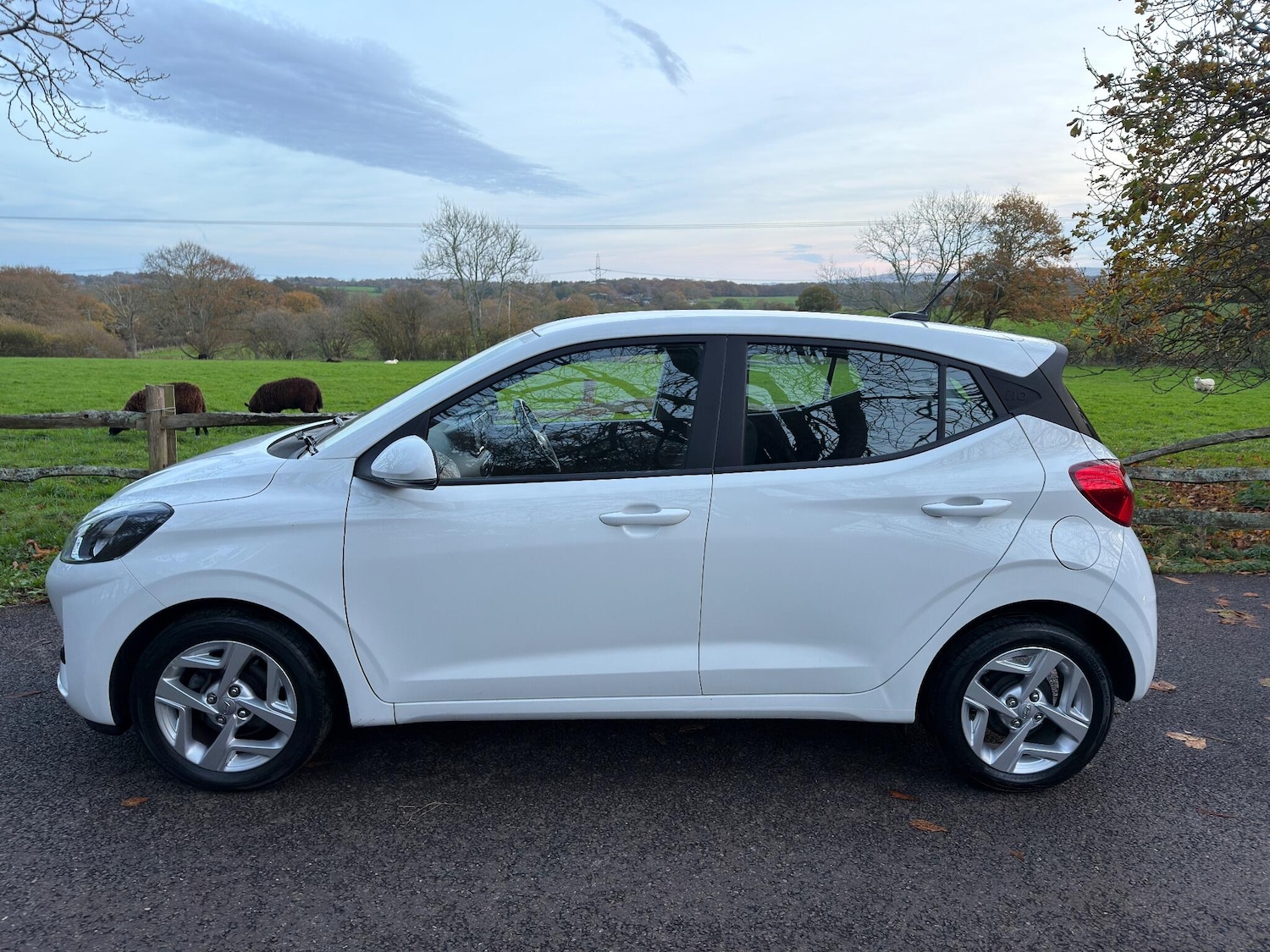 Used Hyundai i10 2020 for sale - 76607620: Photo 9