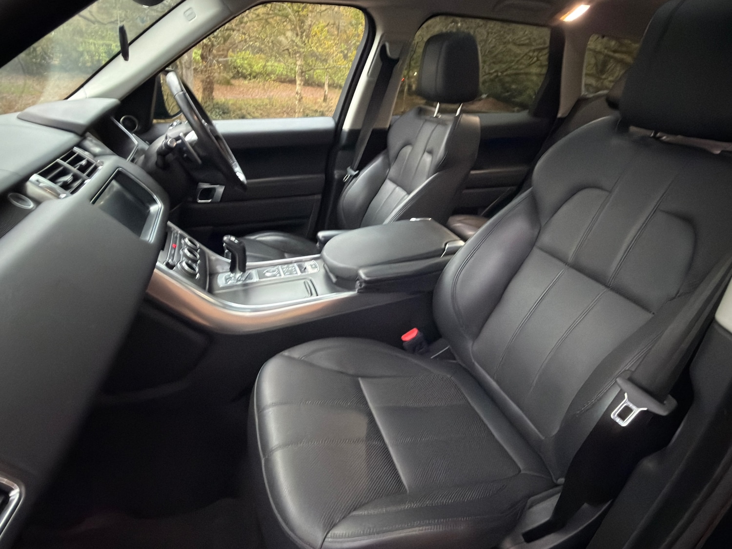 Used Land Rover Range Rover Sport 2017 for sale - 76684827: Photo 8