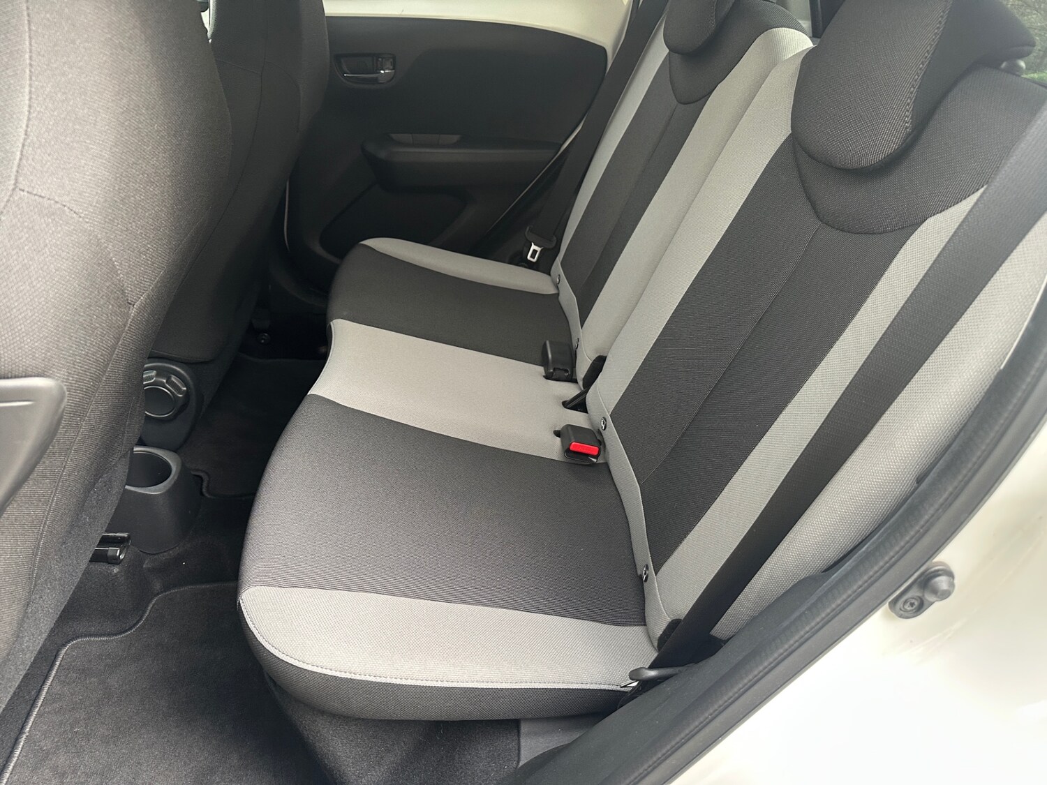 Used Toyota AYGO 2018 for sale - 76615933: Photo 15