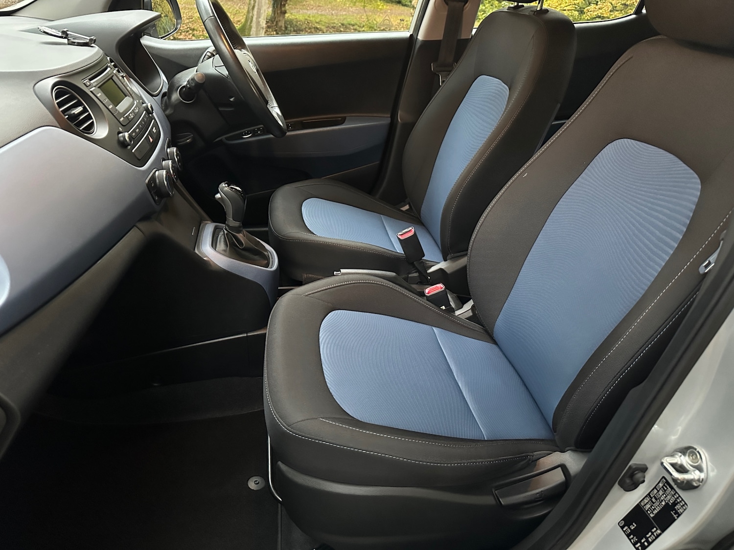 Used Hyundai i10 2014 for sale - 76615728: Photo 13