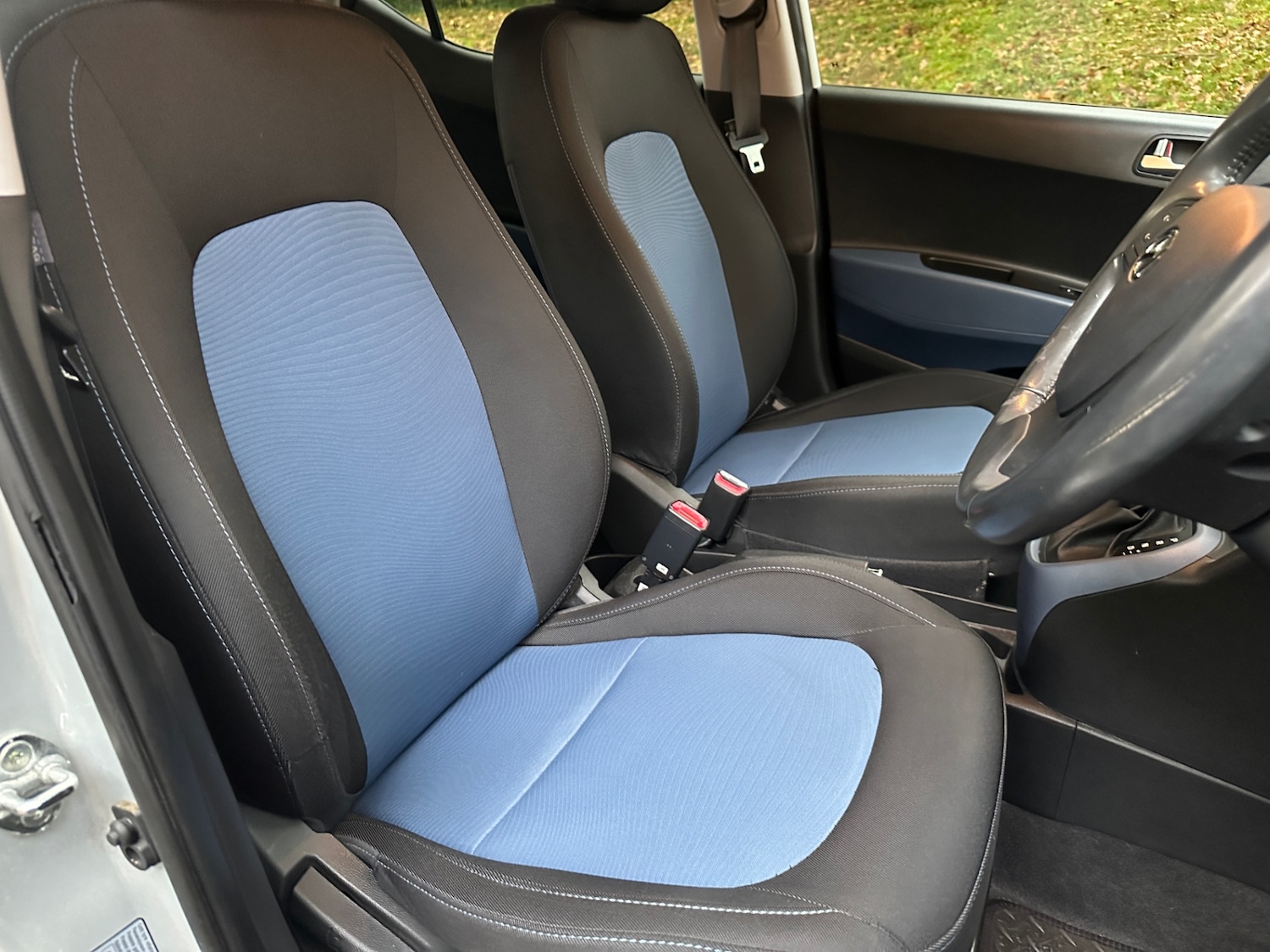 Used Hyundai i10 2014 for sale - 76615728: Photo 14