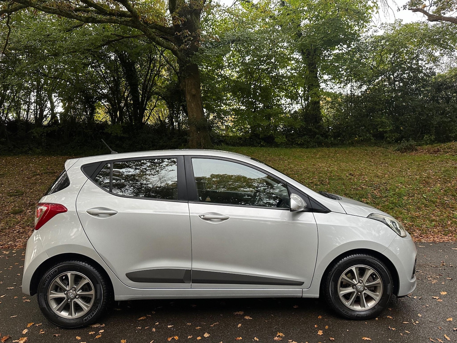 Used Hyundai i10 2014 for sale - 76824498: Photo 7