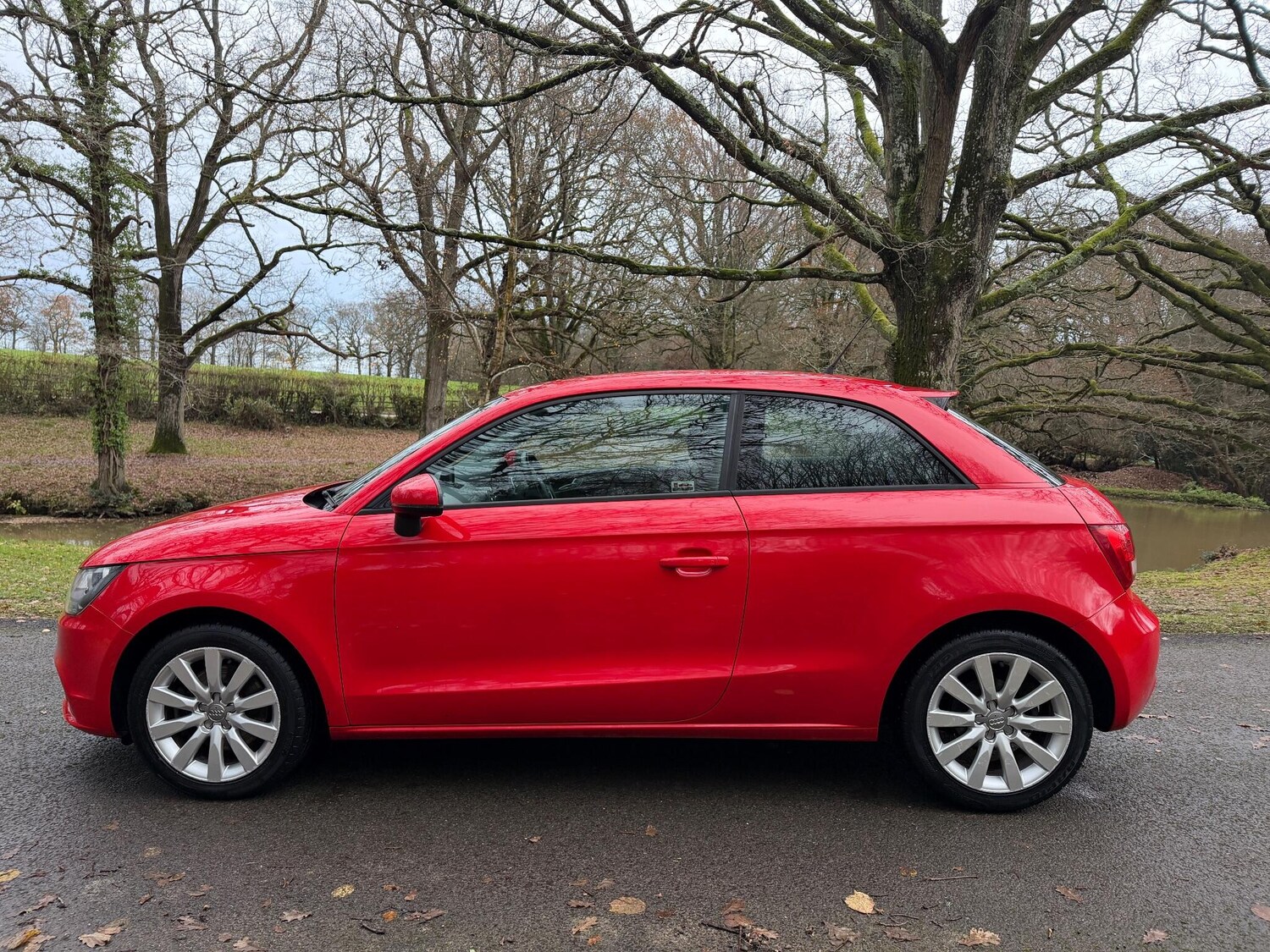 Used Audi A1 2011 for sale - 76886488: Photo 2