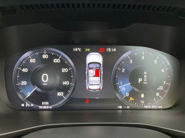 Used Volvo XC40 2021 for sale - 76272403: Photo 15