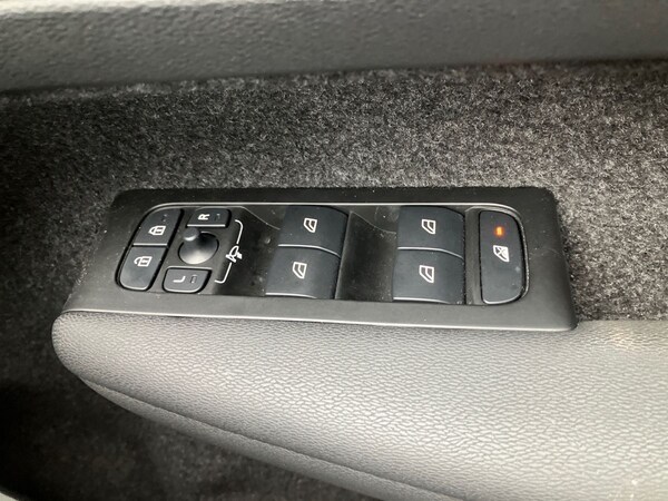 Used Volvo XC40 2021 for sale - 76272403: Photo 19