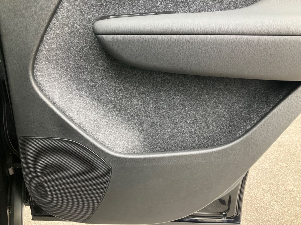 Used Volvo XC40 2021 for sale - 76272403: Photo 28