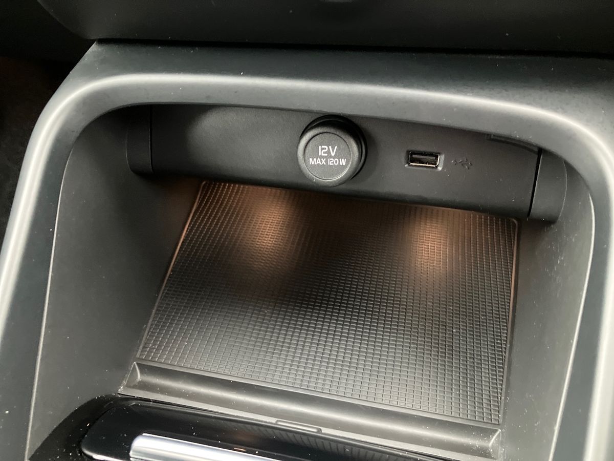 Used Volvo XC40 2021 for sale - 76272403: Photo 36