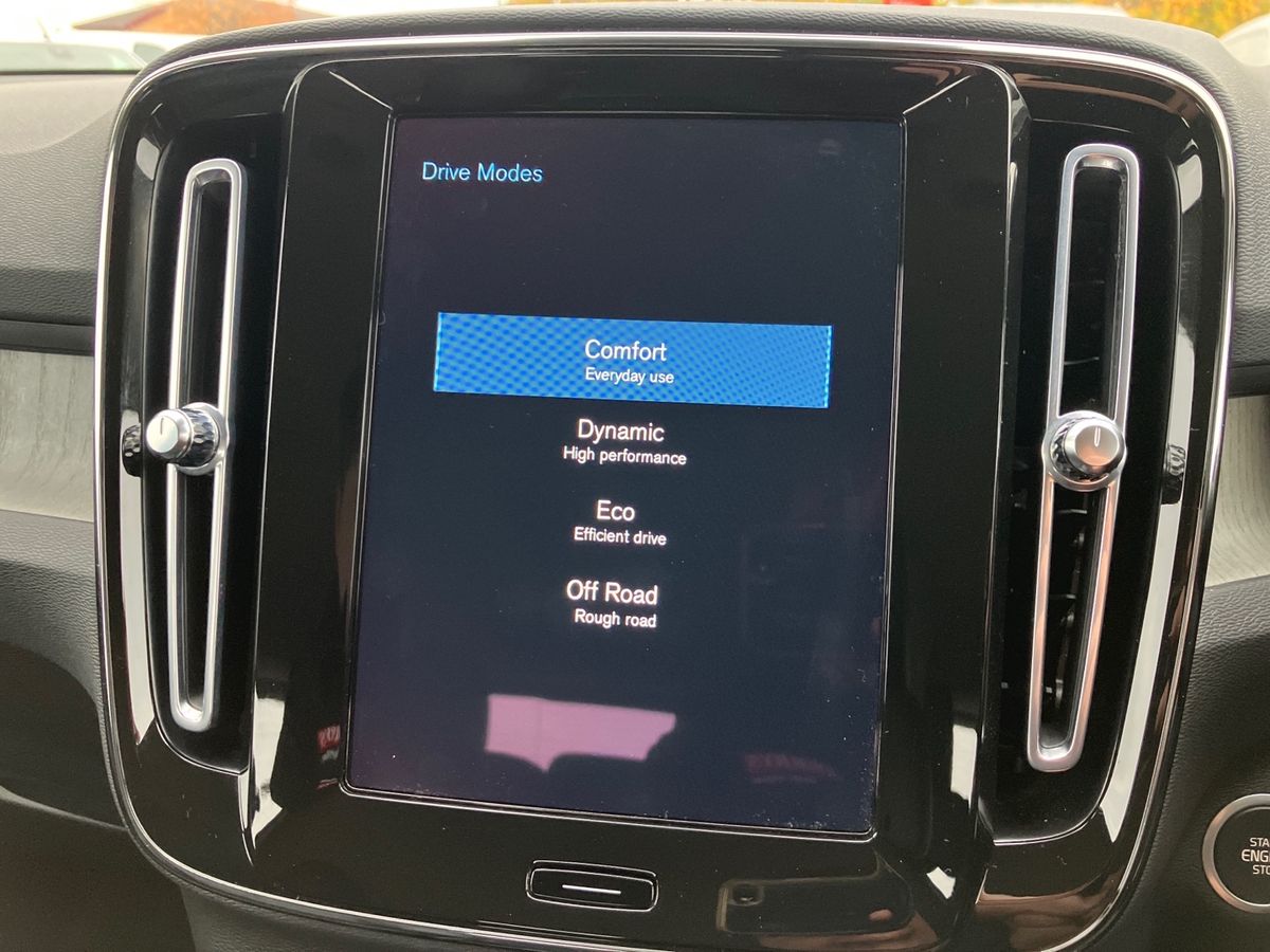 Used Volvo XC40 2021 for sale - 76272403: Photo 37