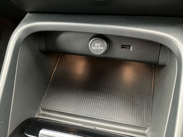 Used Volvo XC40 2021 for sale - 76272403: Photo 37