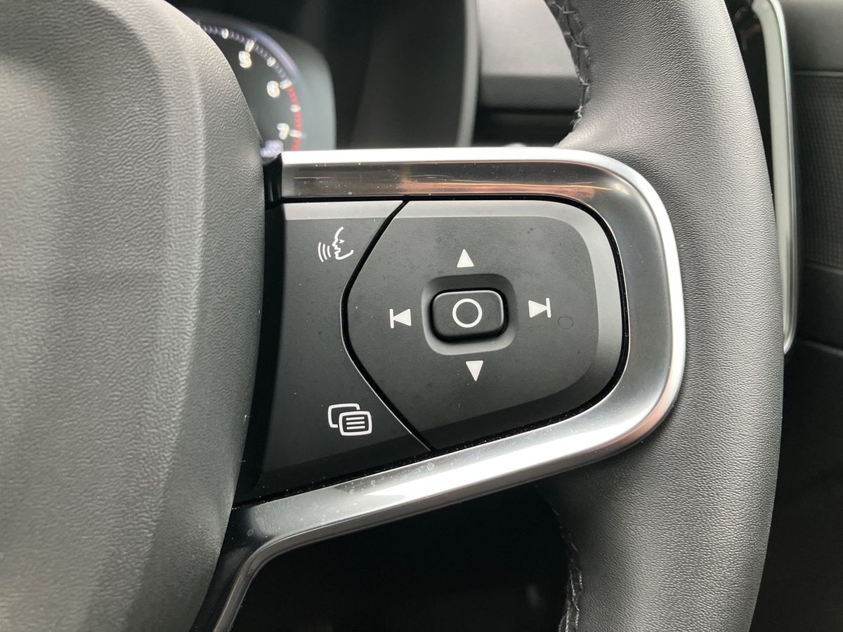 Used Volvo XC40 2021 for sale - 76272403: Photo 39