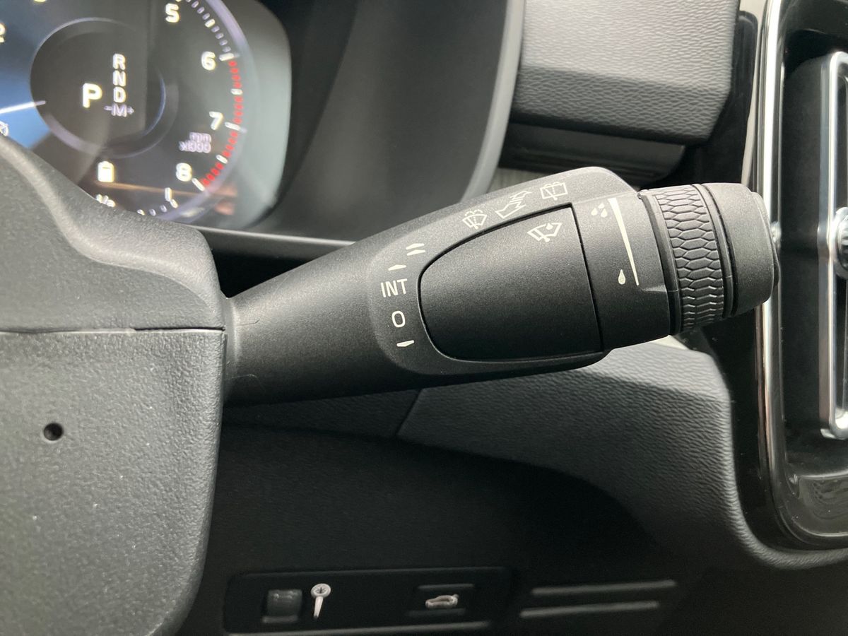 Used Volvo XC40 2021 for sale - 76272403: Photo 40