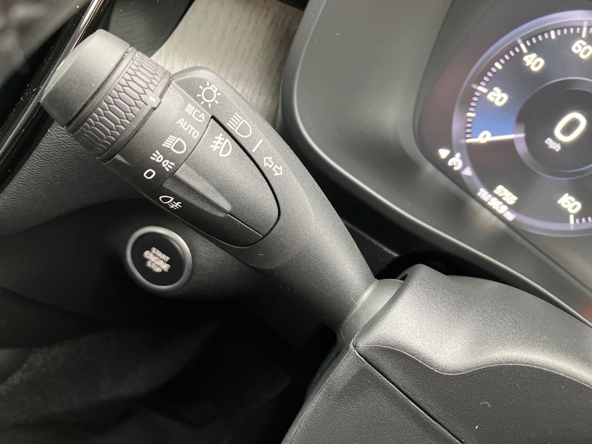 Used Volvo XC40 2021 for sale - 76272403: Photo 41