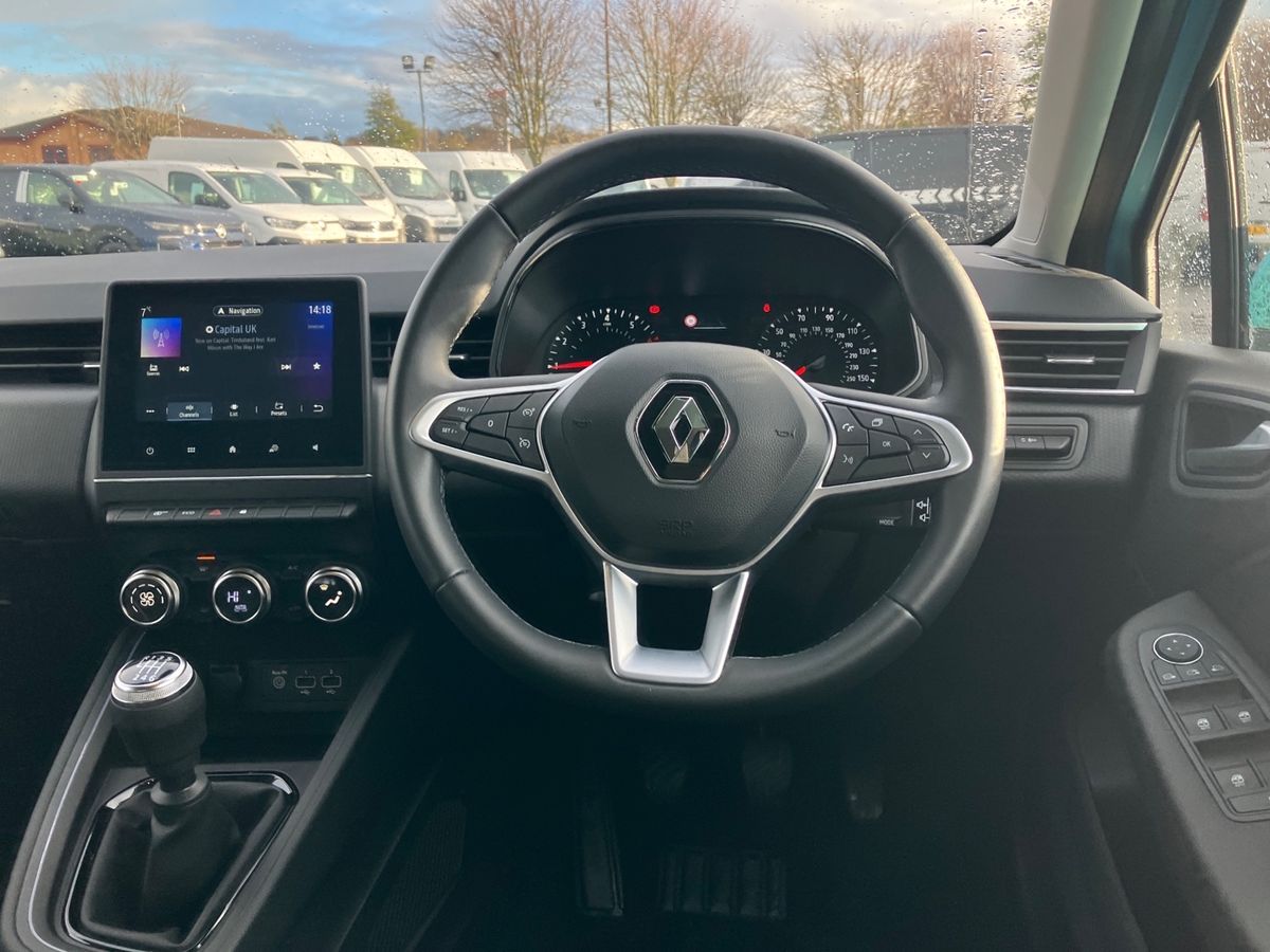 Used Renault Clio 2022 for sale - 76638097: Photo 15