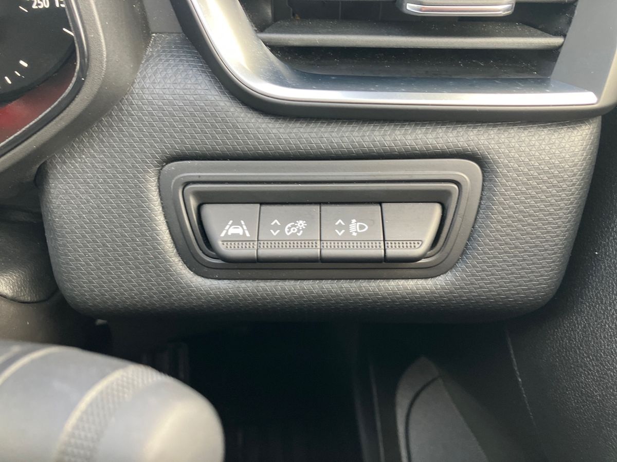 Used Renault Clio 2022 for sale - 76638097: Photo 36