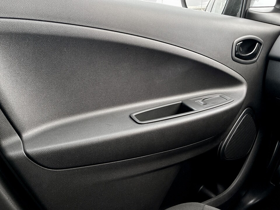 Used Renault Zoe 2022 for sale - 77676774: Photo 33