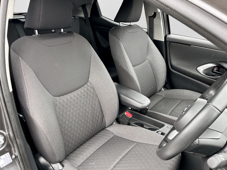 Used Toyota Yaris 2022 for sale - 77398621: Photo 24