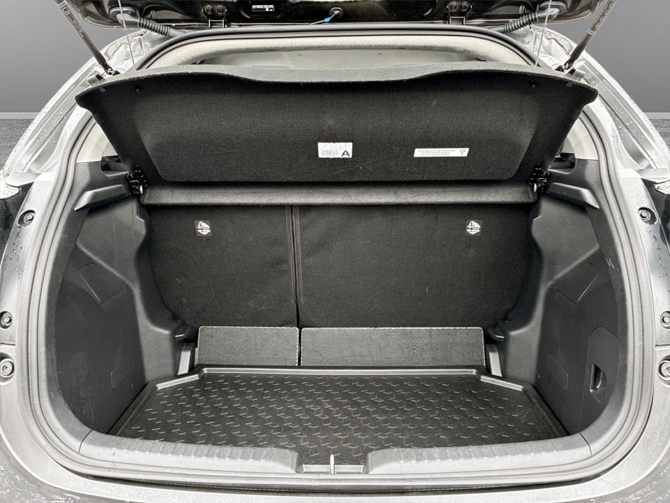 Used Toyota Yaris 2022 for sale - 77398621: Photo 46