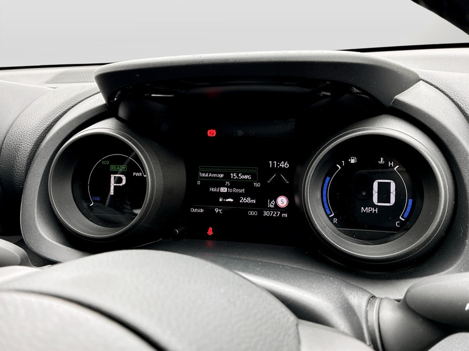 Used Toyota Yaris 2022 for sale - 77398621: Photo 51