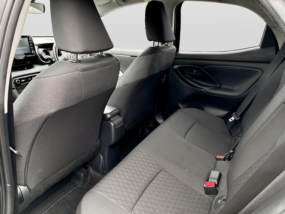 Used Toyota Yaris 2022 for sale - 77398621: Photo 59