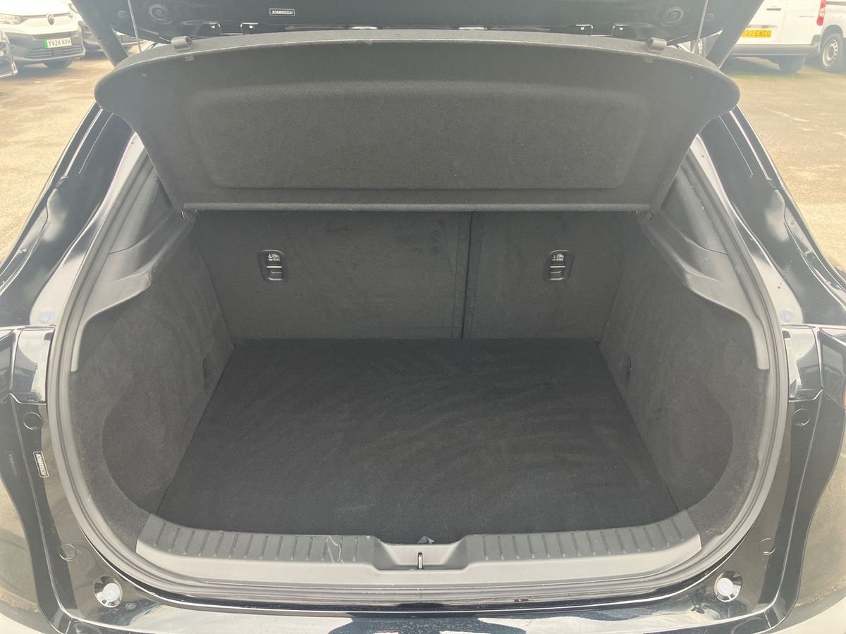 Used Mazda CX-30 2025 for sale - 76831206: Photo 20