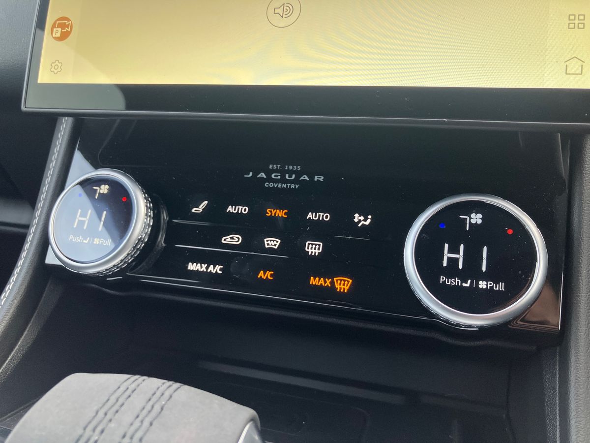 Used Jaguar F-Pace 2023 for sale - 77196030: Photo 12