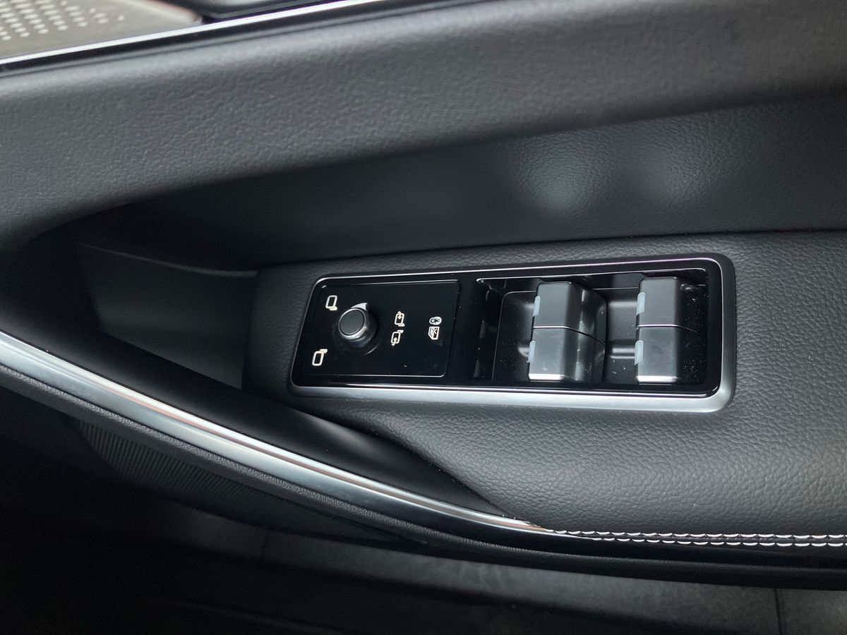 Used Jaguar F-Pace 2023 for sale - 77196030: Photo 18