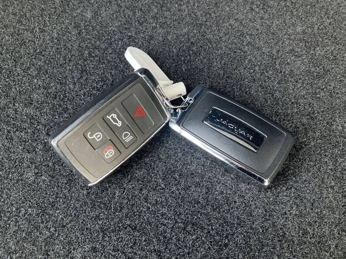 Used Jaguar F-Pace 2023 for sale - 77196030: Photo 31