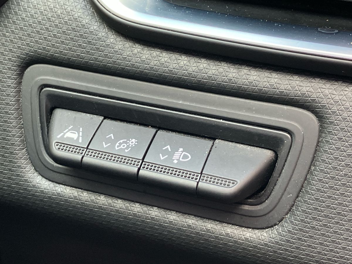 Used Renault Clio 2022 for sale - 76693721: Photo 32